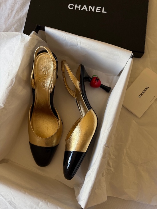 CHANEL Shoes - Chanel Apple heel shoes